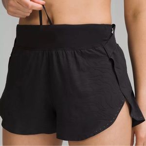 Lululemon Fast and Free High Rise Short Airflow Black Emboss 12 NWT